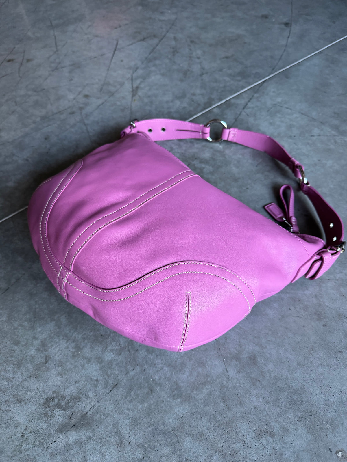 Y2K Coach Rare Rasberry Large Hobo Shoulder Bag Mint Condition