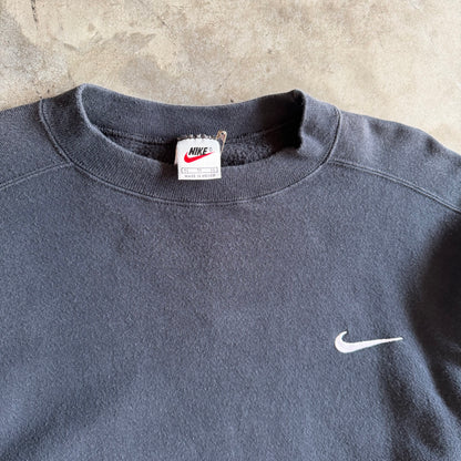 Y2K Nike Faded Shoulder Black Sweatshirt