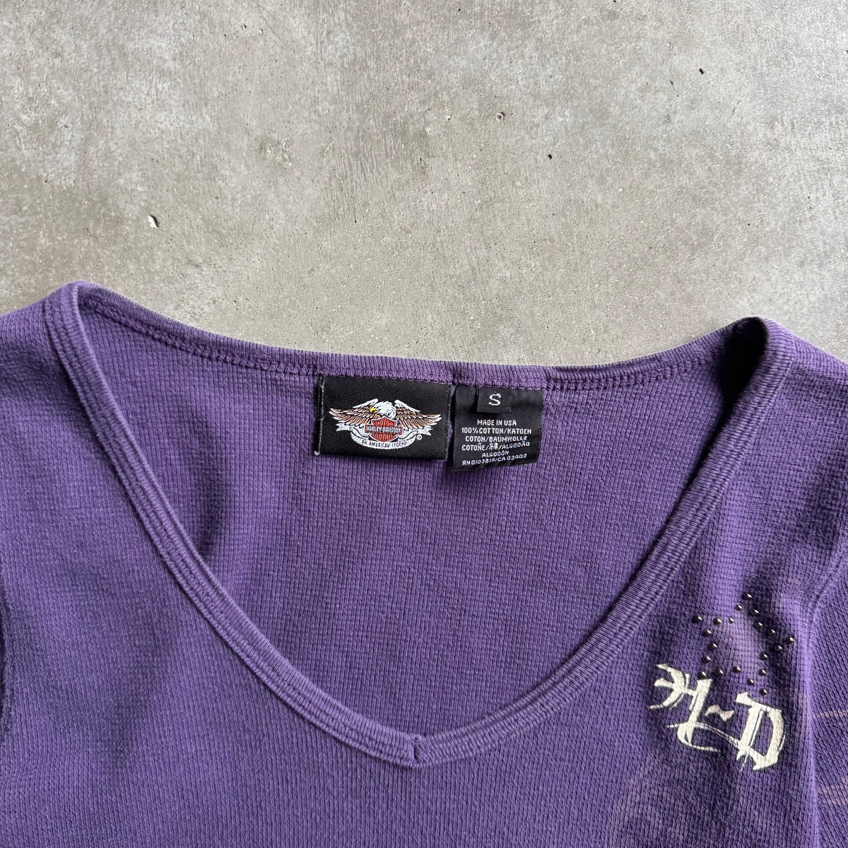 Women’s Y2K Harley Davidson Purple Thermal w/Spellout Tattoo Sleeves