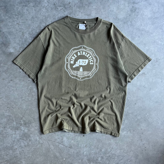 Y2K Nike Athletics Winged Shoe Logo Green Tee
