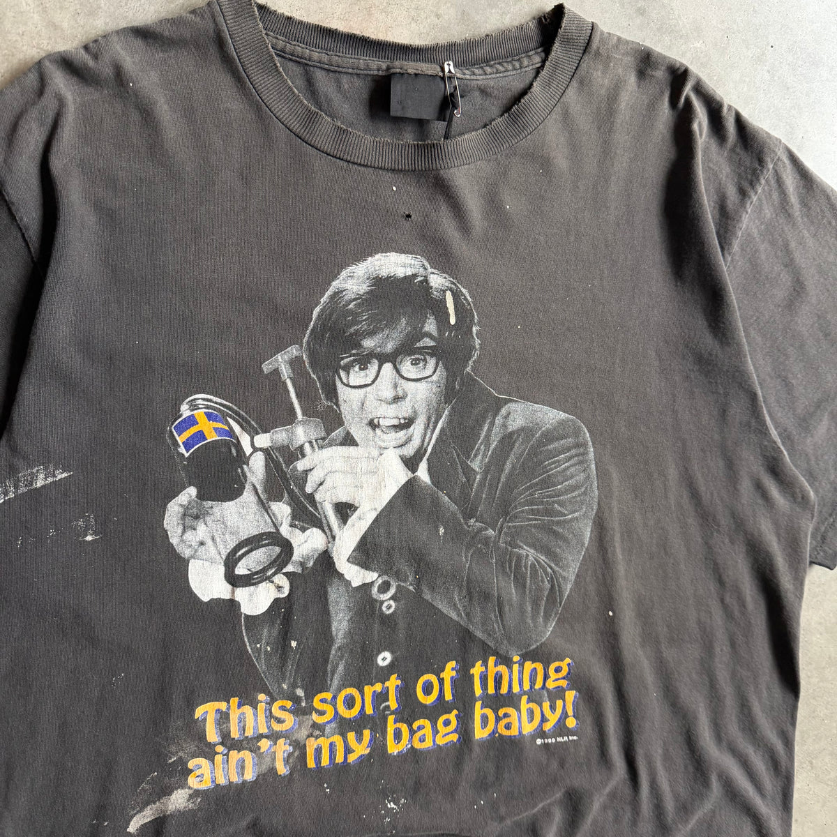 Vintage Faded & Paint Austin Powers ‘Ain’t My Bag Baby’ Pump T Shirt