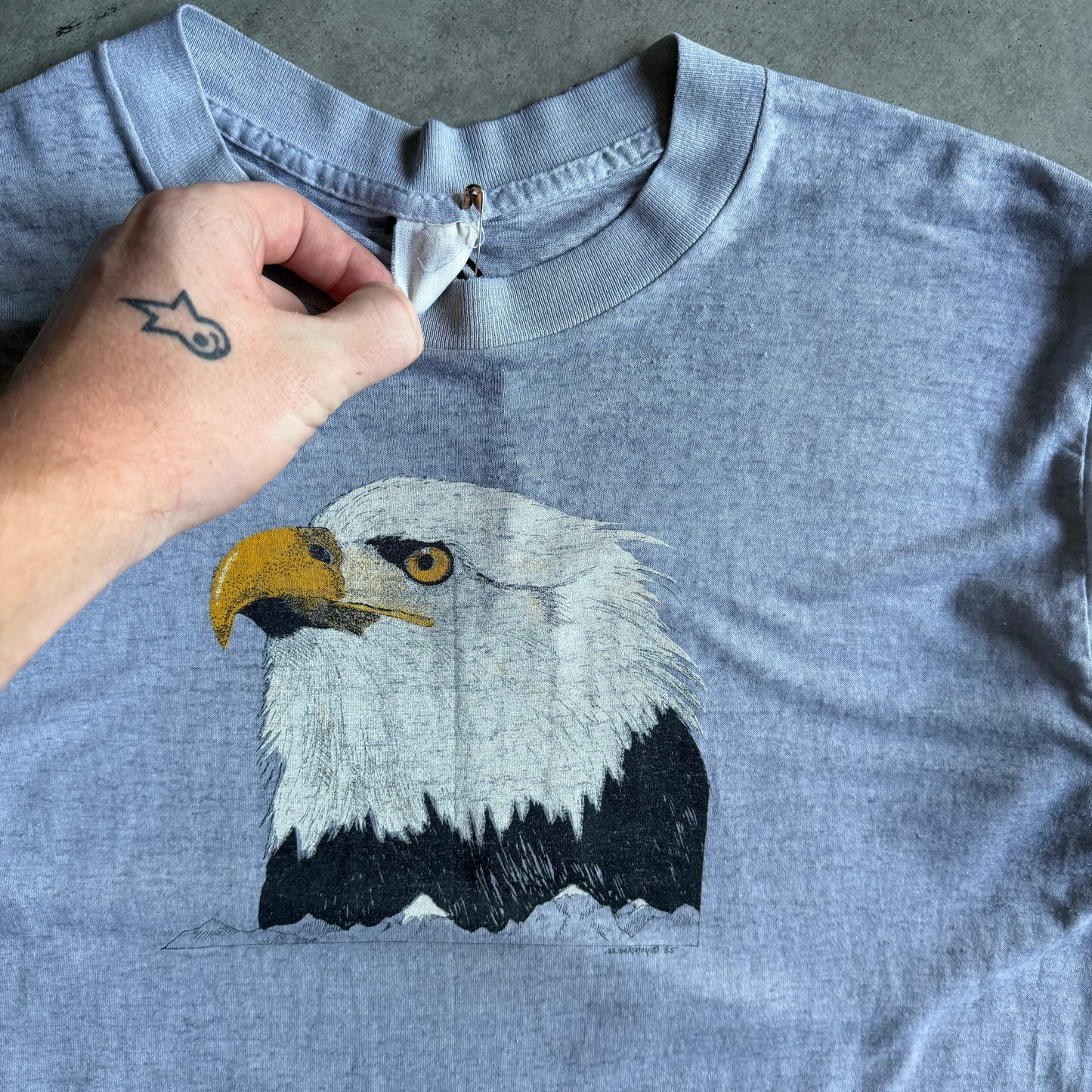 Vintage 1985 Bald Eagle Portrait Gray Slub Tee