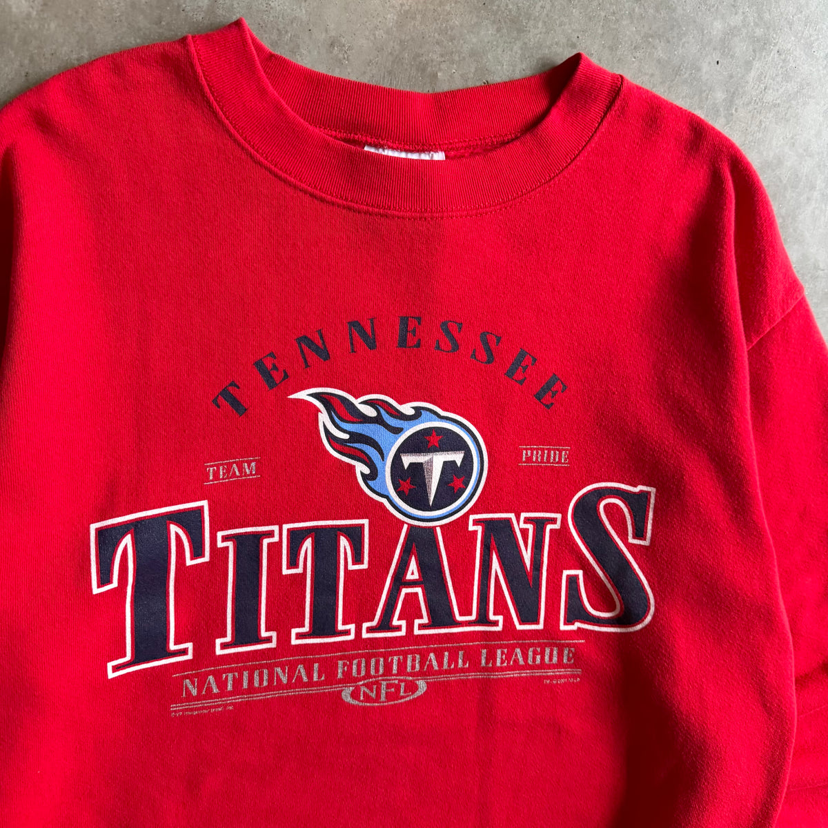Vintage Tennessee Titans NFL Red Logo Sweatshirt