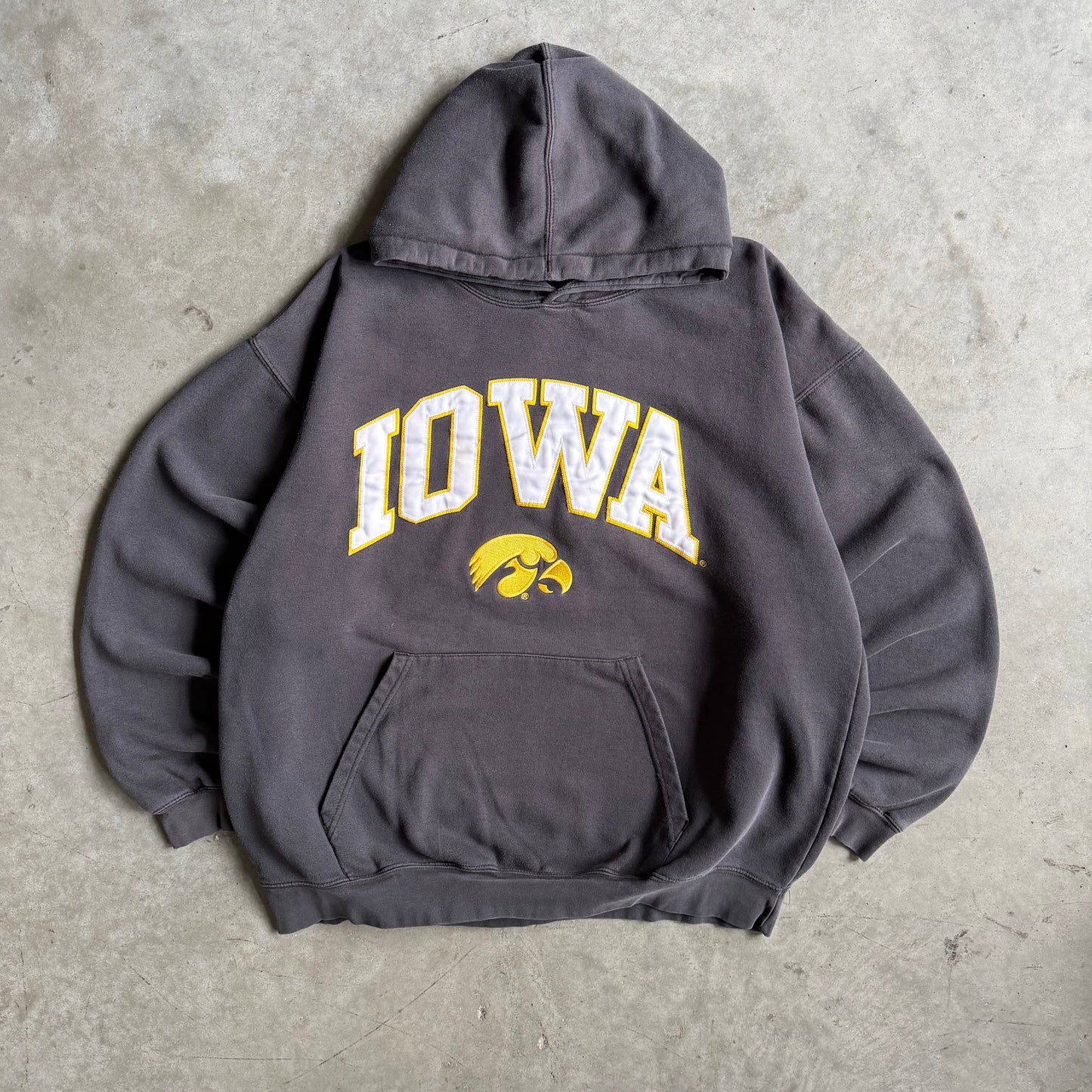 Vintage Reebok Iowa Hawkeyes Gold & White Spell-Out Logo Hoodie