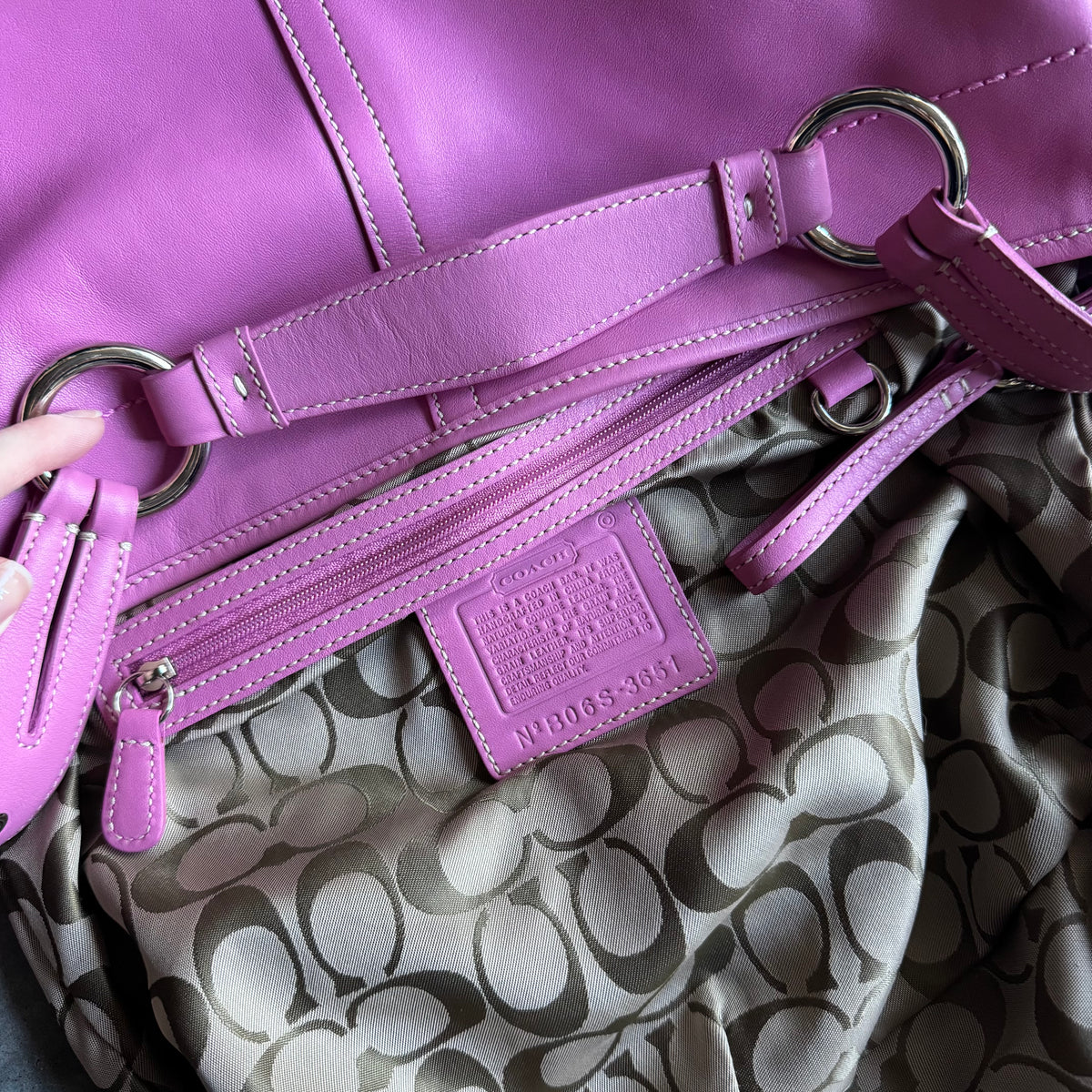 Y2K Coach Rare Rasberry Large Hobo Shoulder Bag Mint Condition