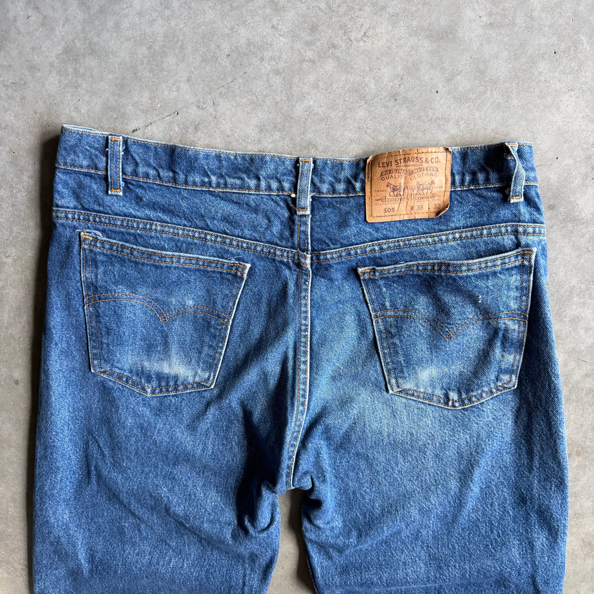 Y2K Levi’s 505 Regular Fit Blue Jeans