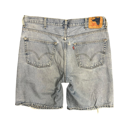 Y2K Levi’s 550 Relaxed Fit Lightwash Jorts