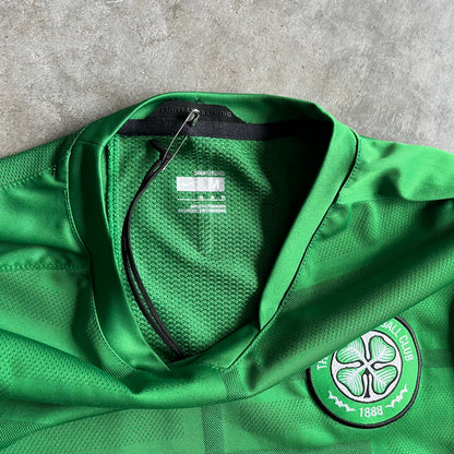 Nike Celtic 2010/2011 381824-390 Soccer Kit