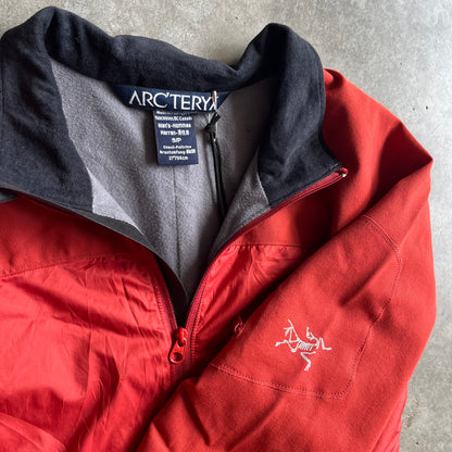 Arc’Teryx insulated Clay Windbreaker