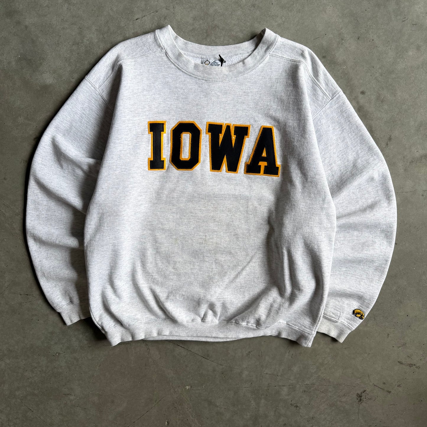 Y2K “Iowa” Black & Golden Embroidered Spell-Out Sweatshirt
