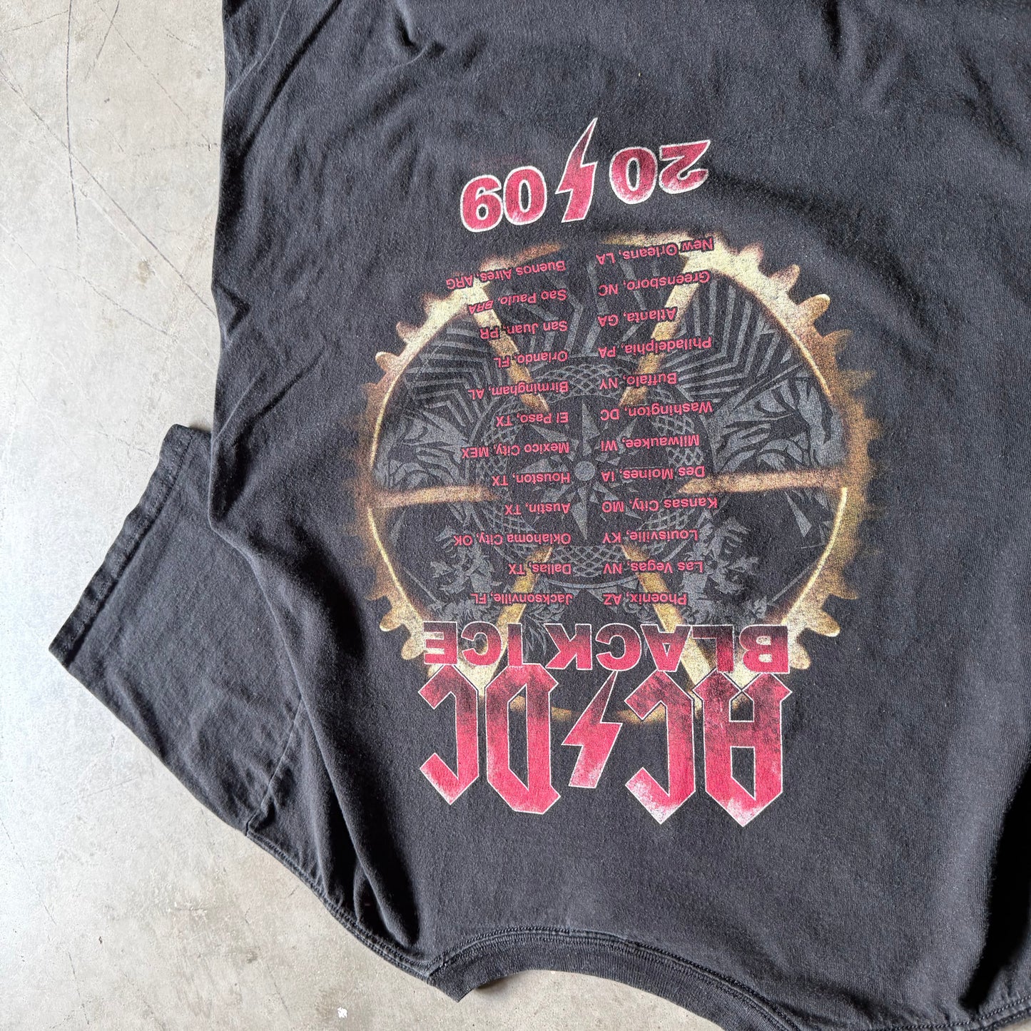 Y2K AC/DC 2009 Black Ice Tour Tee