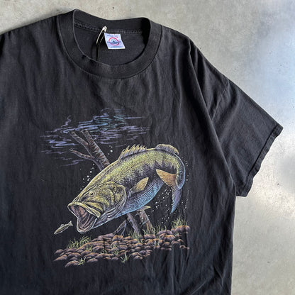 Vintage Large Mouth Bass Fishing Nature Tee
