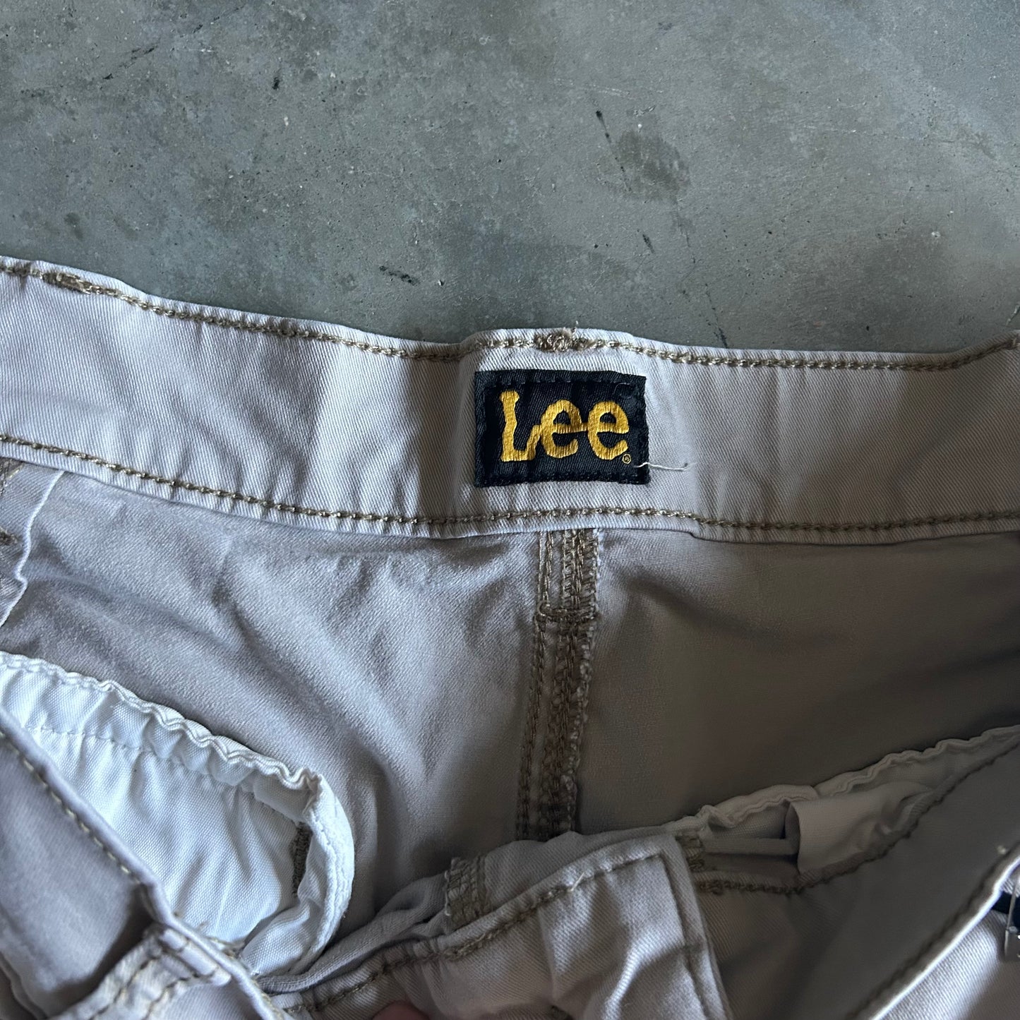 Y2K Lee Ash Khaki Cargo Shorts