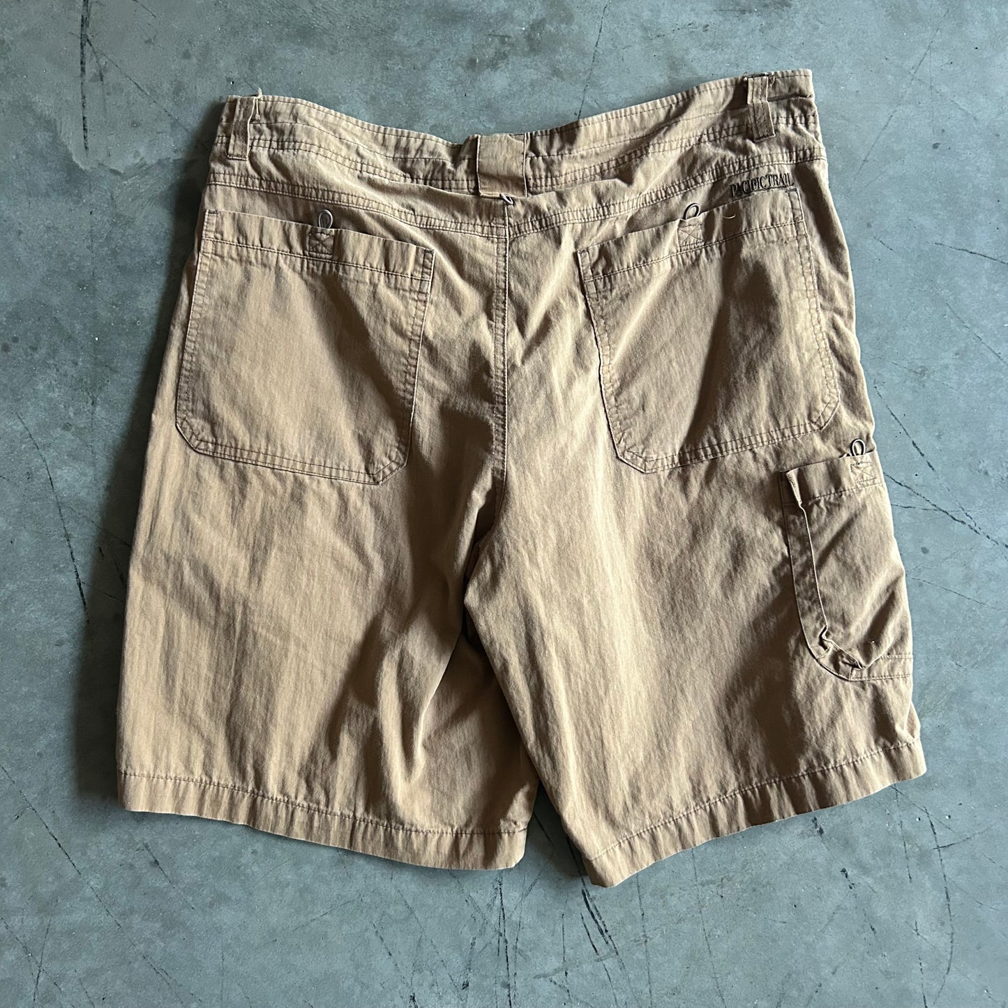 Y2K Pacific Trail Tan Multi-Pocket Shorts