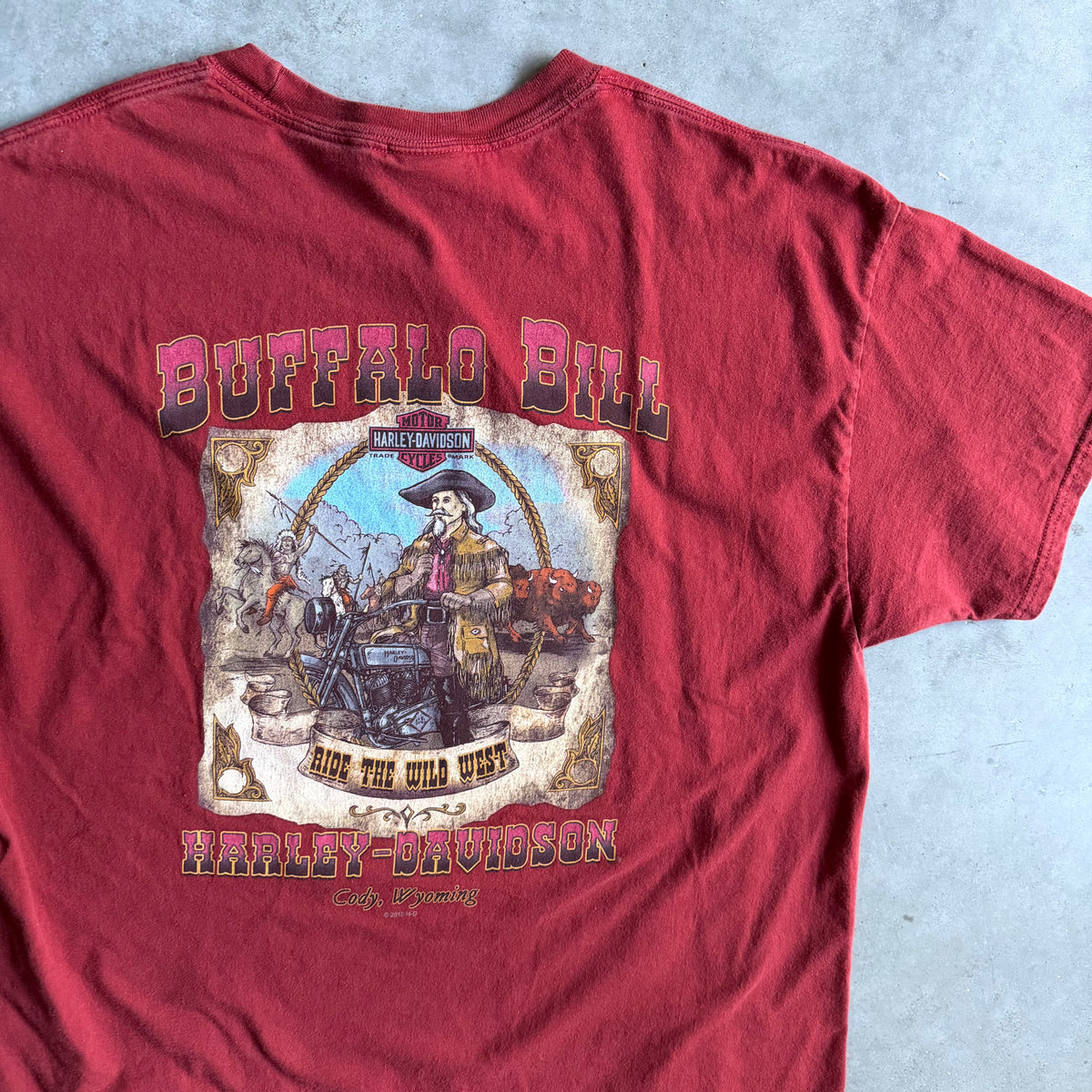 Y2K Harley Davidson Maroon Buffalo Bill Tee