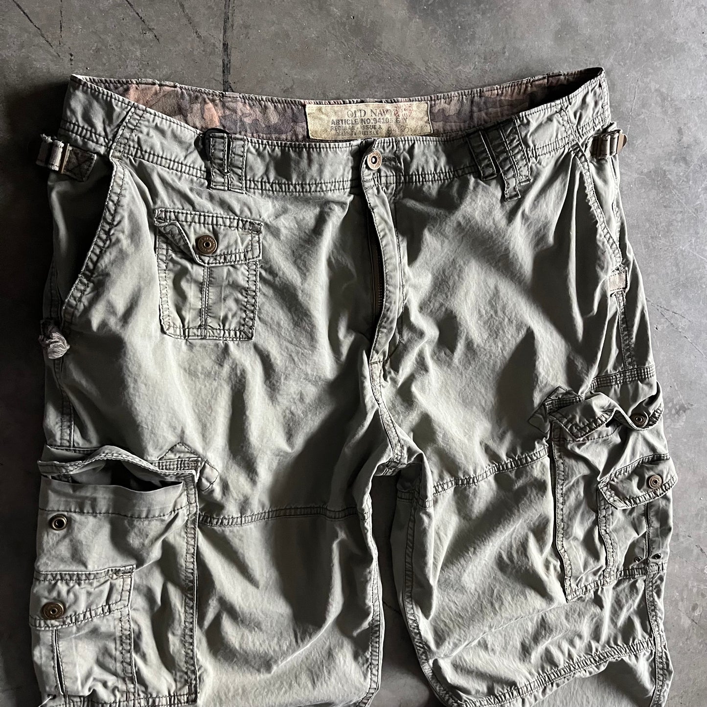 Y2K Old Navy Light Olive Cargo Pants