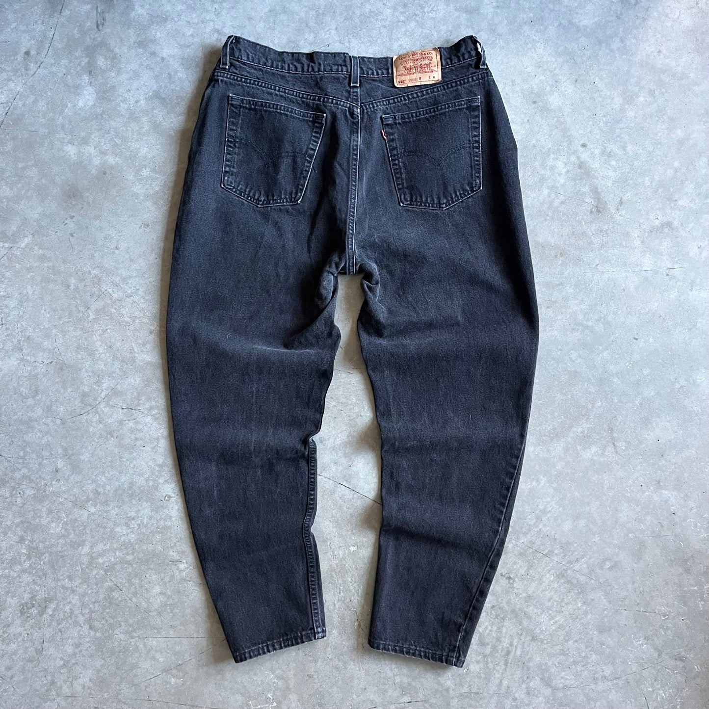 Vintage Women’s Levi’s 522 Black Tapered Fit Jeans