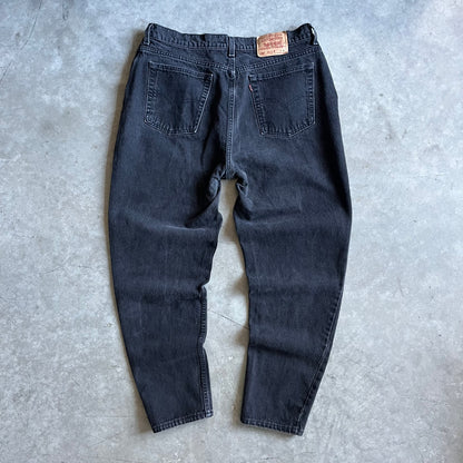 Vintage Women’s Levi’s 522 Black Tapered Fit Jeans