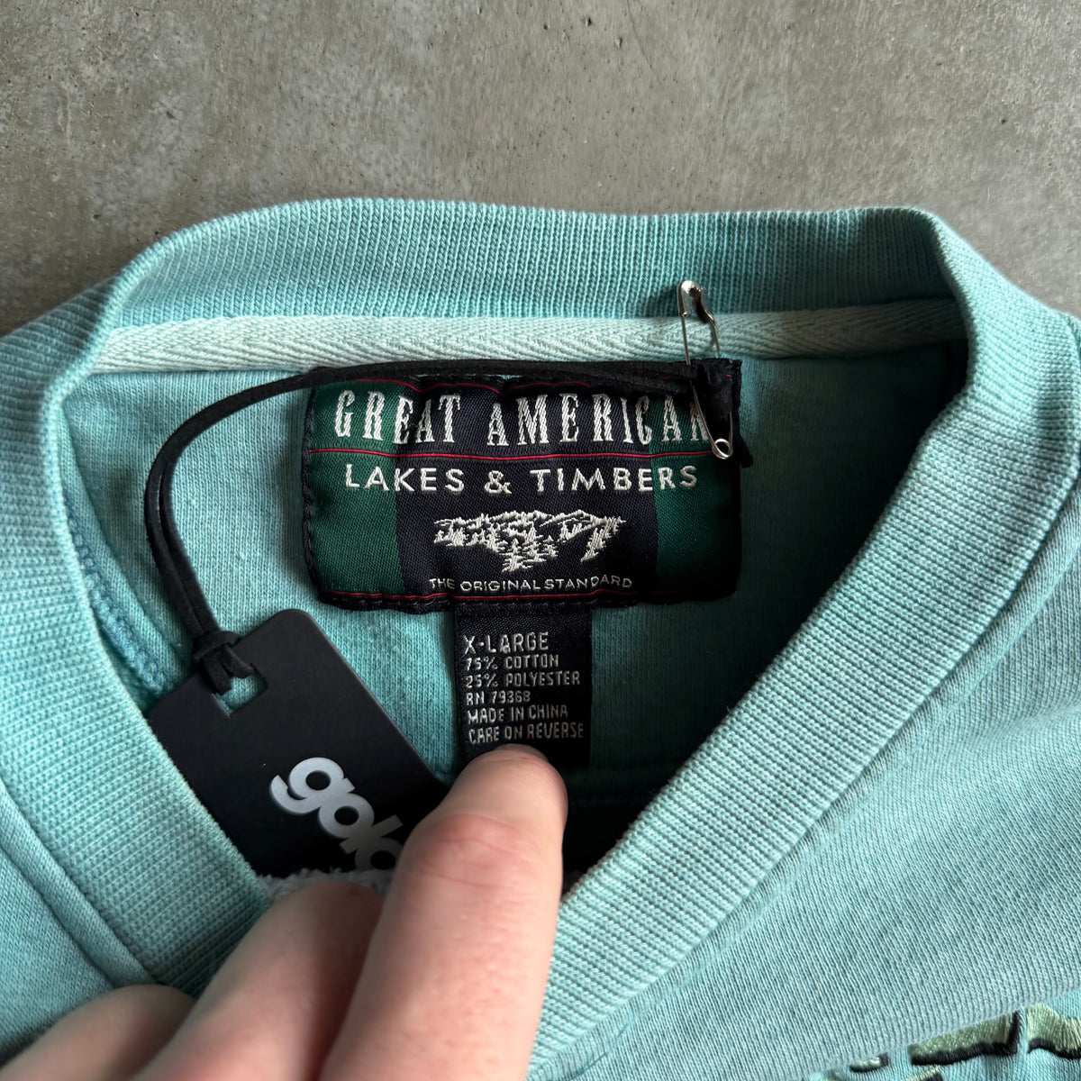 Vintage American Wilderness Outdoor Outfitter Embroidered Deer Crewneck