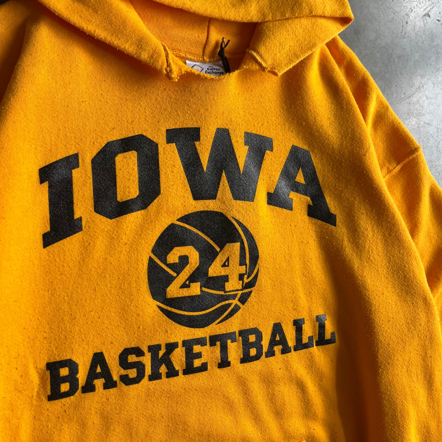 Vintage Iowa Hawkeyes Basketball #24 Hoodie