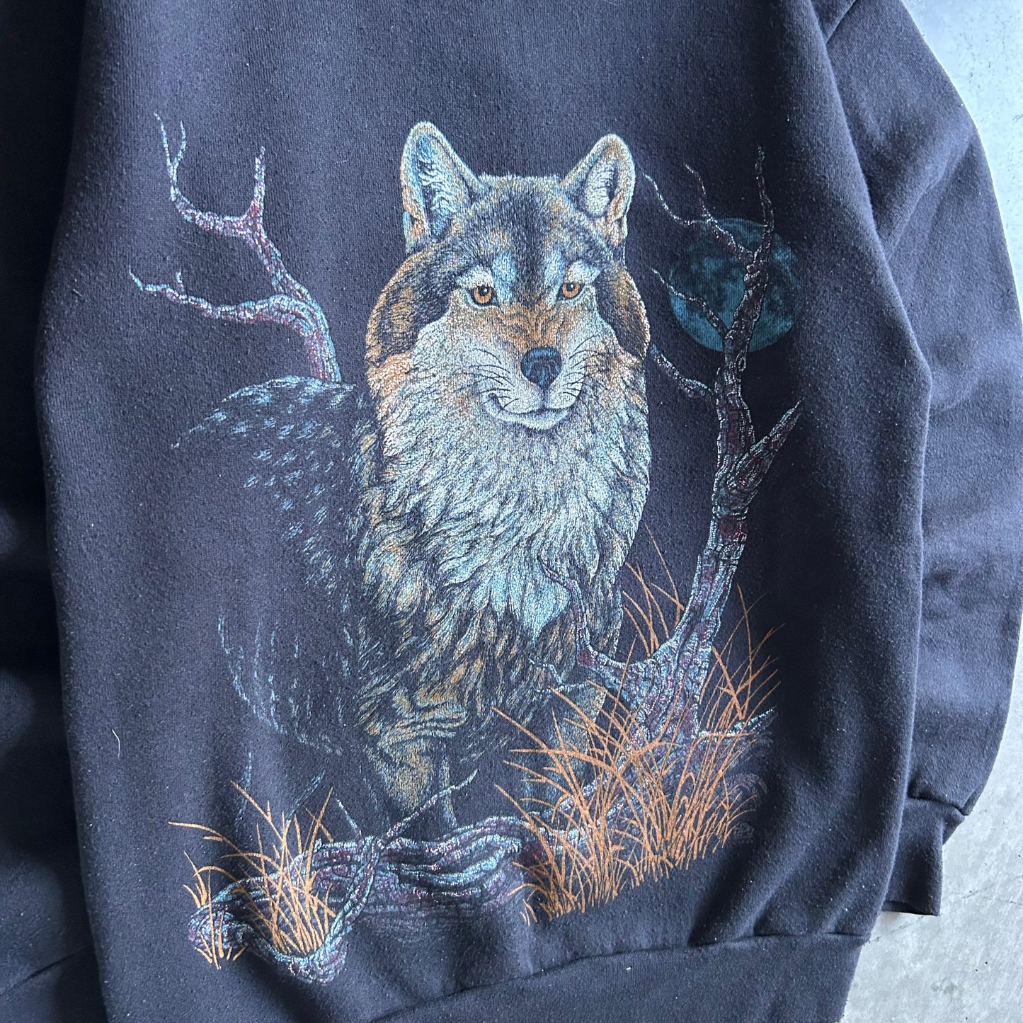 Vintage Wolf Moon Forest Black Sweatshirt