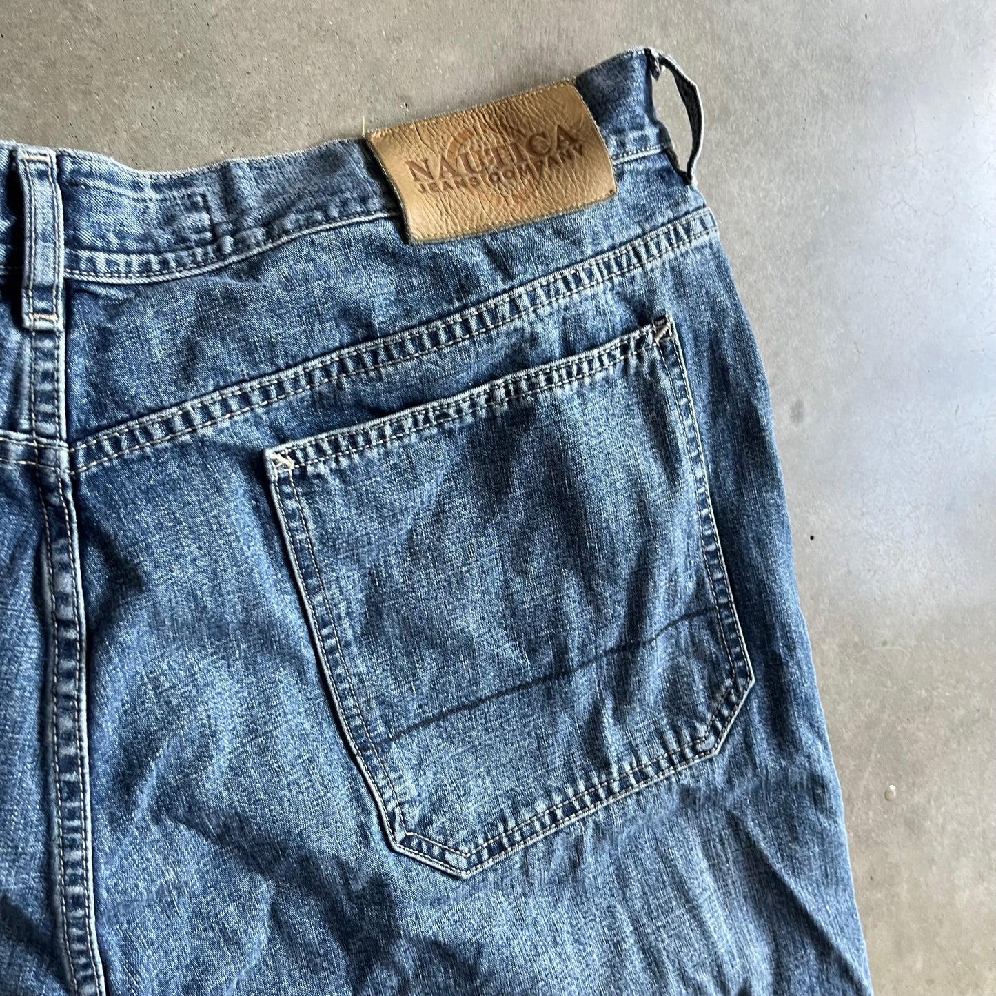 Vintage Nautica Knee & Multi-Coin Pocket Jorts