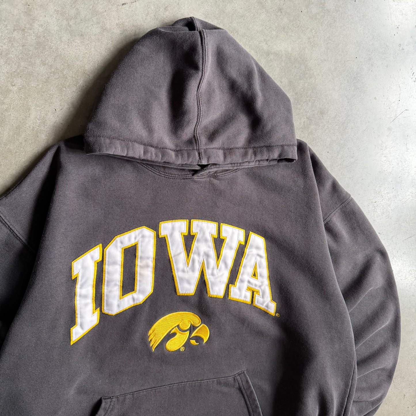 Vintage Reebok Iowa Hawkeyes Gold & White Spell-Out Logo Hoodie