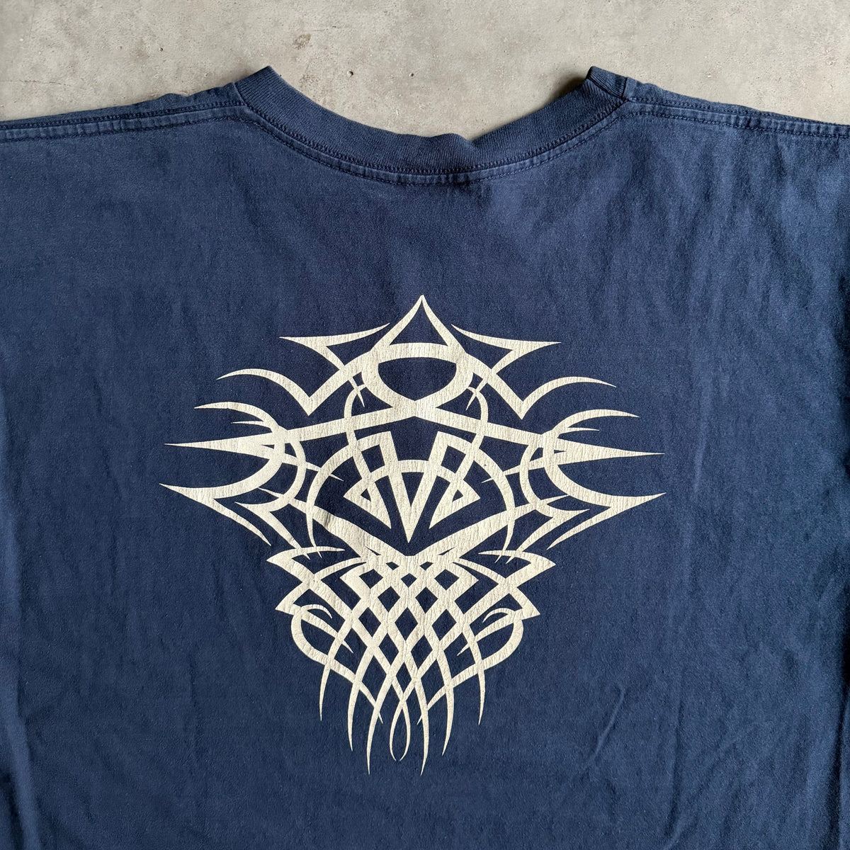 Vintage Cabela’s Tribal Spellout Polar Bear Longsleeve Tee