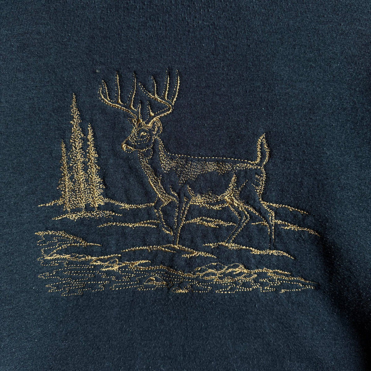Vintage Navy Blue Gold Embroidered Whitetail Deer Sweatshirt