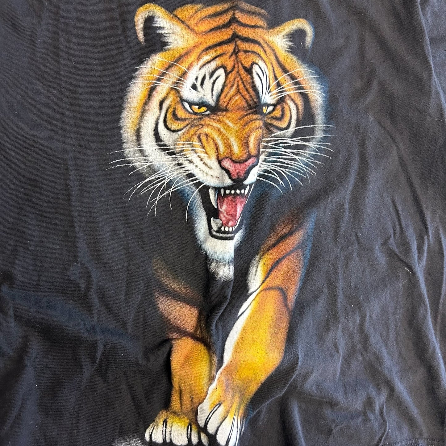Y2K Roman Liciam Prowling Tiger Tee