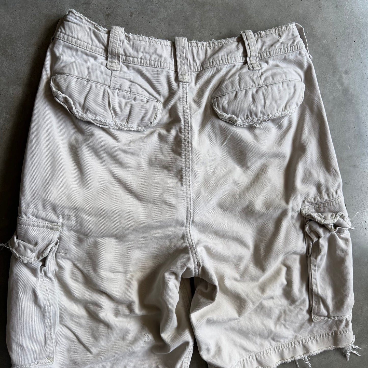 Y2K Abercrombie & Fitch Dragon Pocket Tan Cargo Shorts