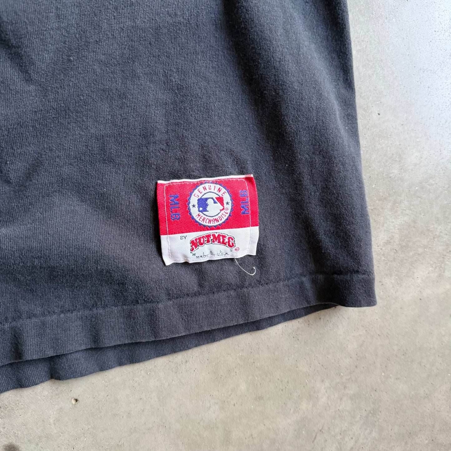 Vintage ‘92 Kirby Pucket Tribute Stats & Signature Tee