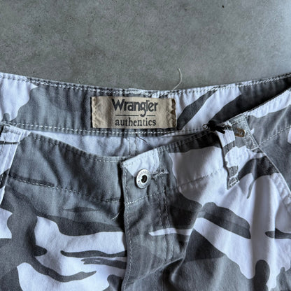 Y2K Wrangler Authentics Snow Camo Cargo Jorts
