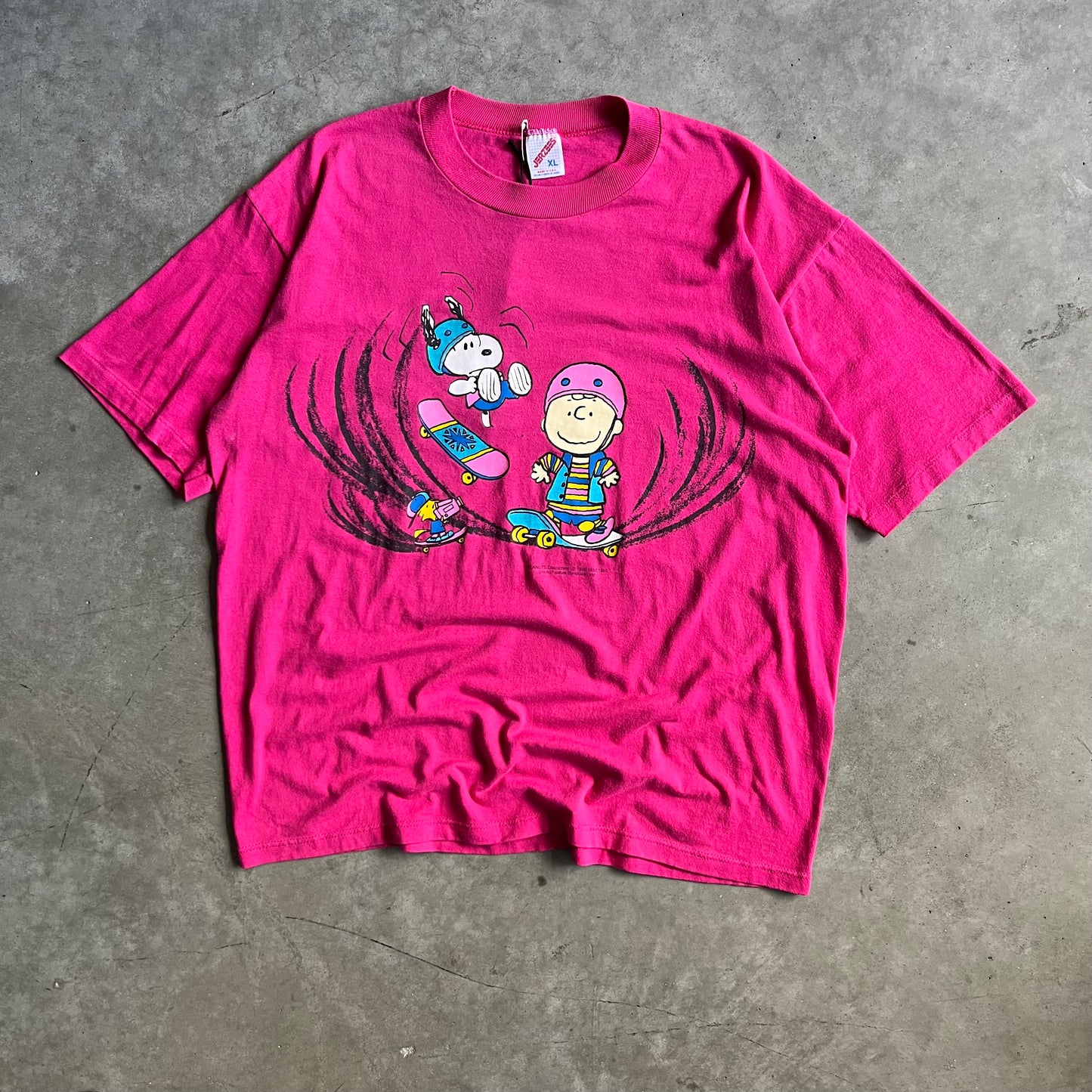 Vintage Peanuts Charlie Snoopy Woodstock Skateboarding Tee