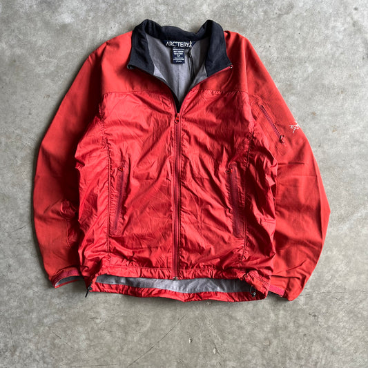 Arc’Teryx insulated Clay Windbreaker