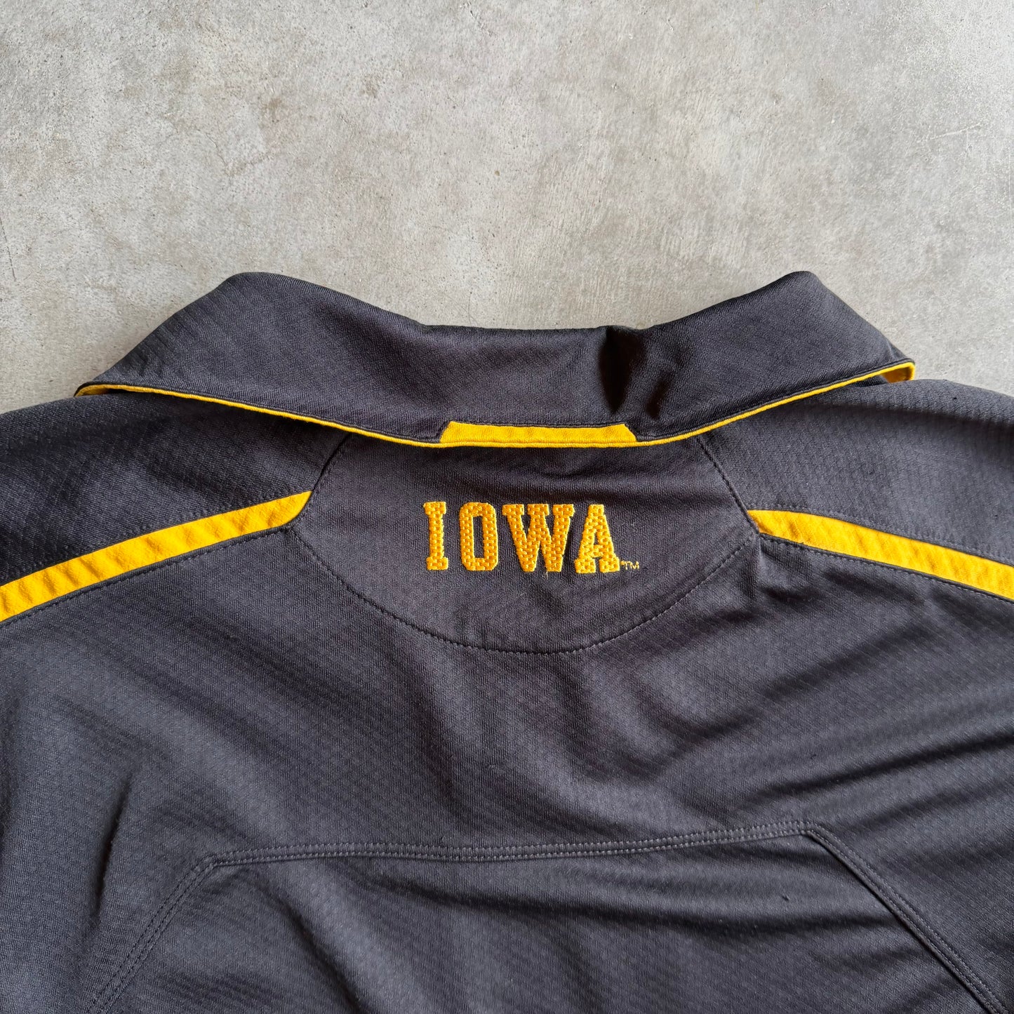 Y2K Nike Teams Hawkeyes Polo