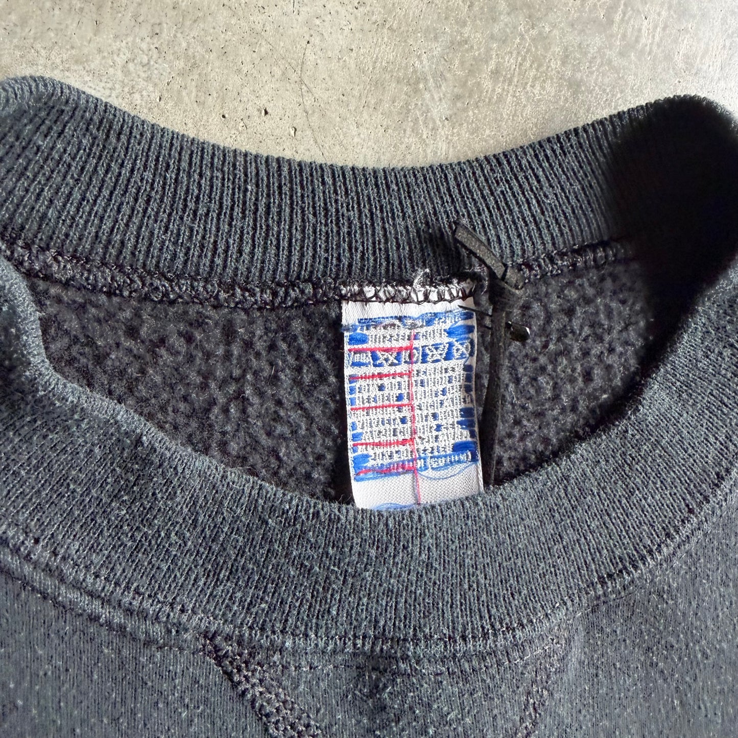 Vintage Iowa “XXL” Basketball White Spell-Out Sweatshirt
