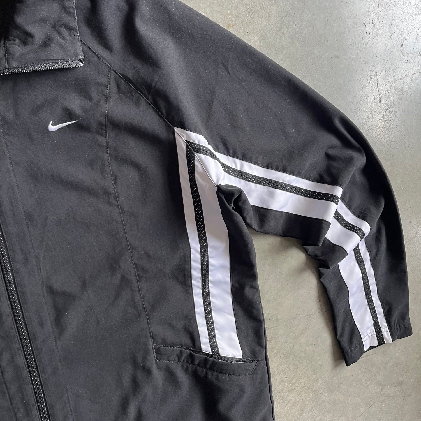 Y2K Nike Black & White Sharp Angle Zip Up Track Jacket
