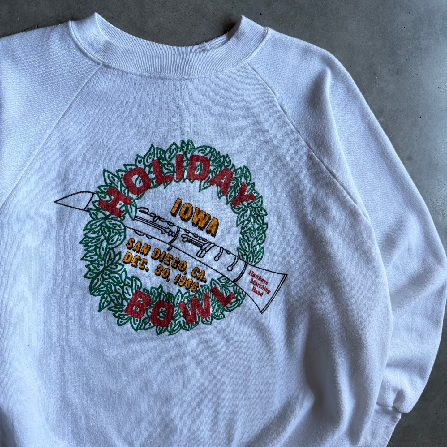 Vintage 1986 Iowa Hawkeyes Holiday Bowl Raglan Sweatshirt