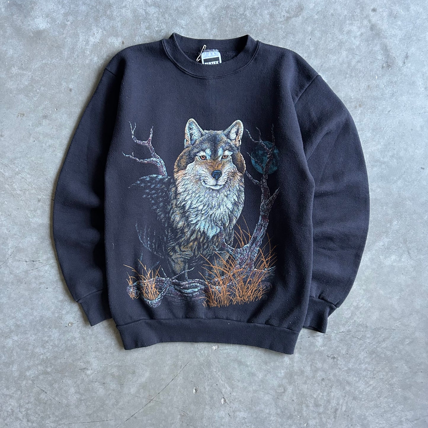 Vintage Wolf Moon Forest Black Sweatshirt