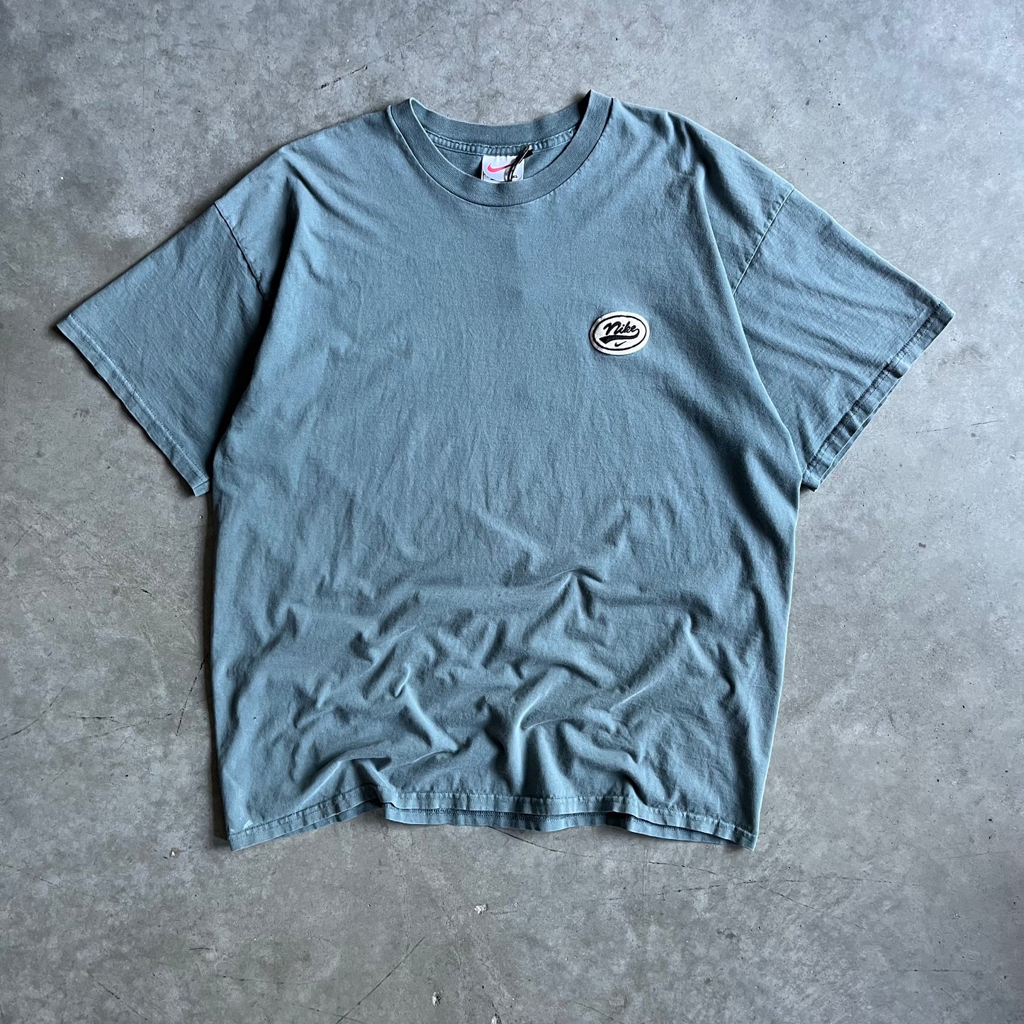 Nike Embroidered Corner Logo Logo Green Tee