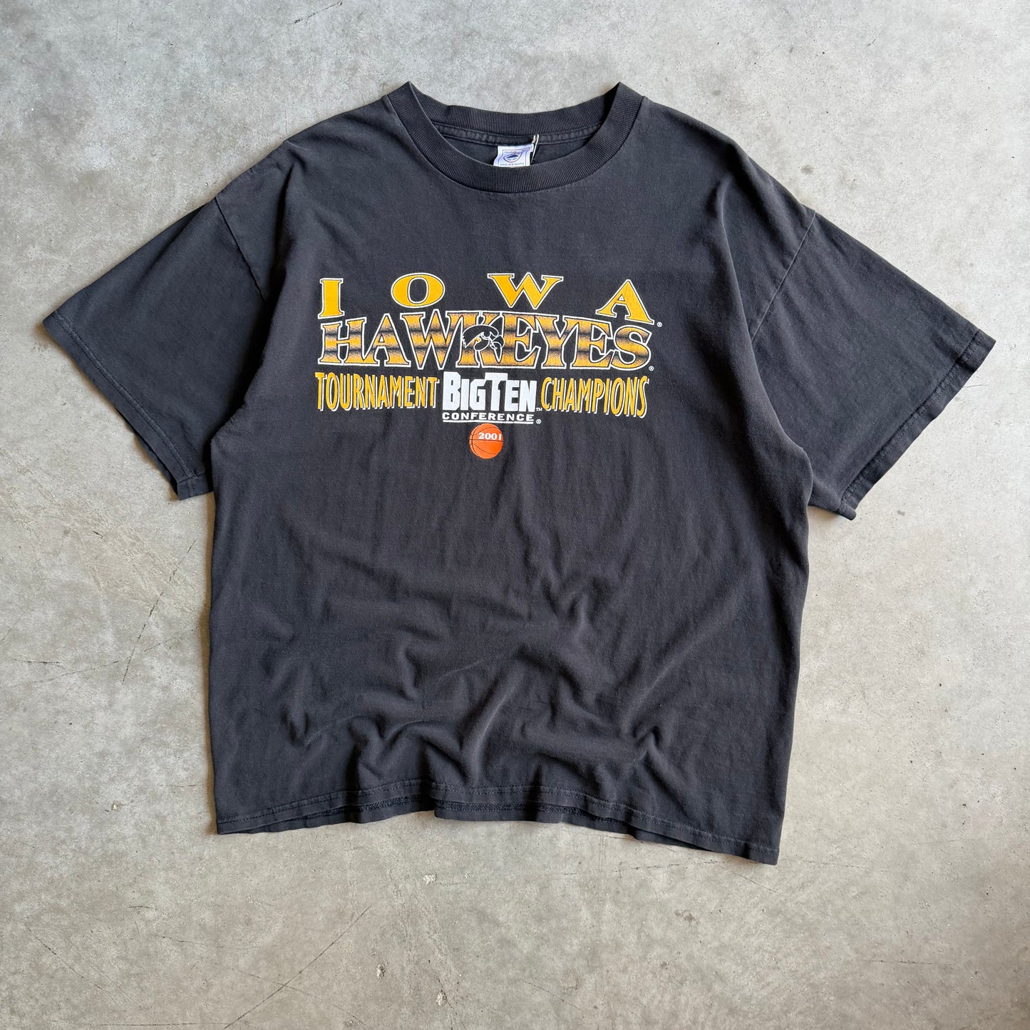 Vintage ‘01 Iowa Hawkeyes Big Ten Champ Tee