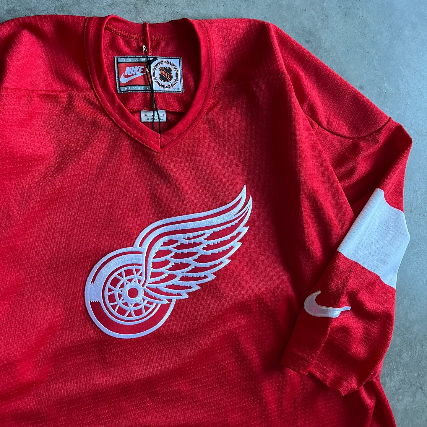 Vintage Nike NHL Detroit Red Wings Hockey Jersey