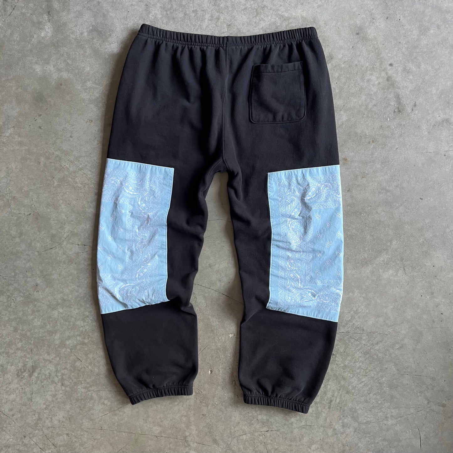 Supreme The North Face SS22 Paisley Sweatpants