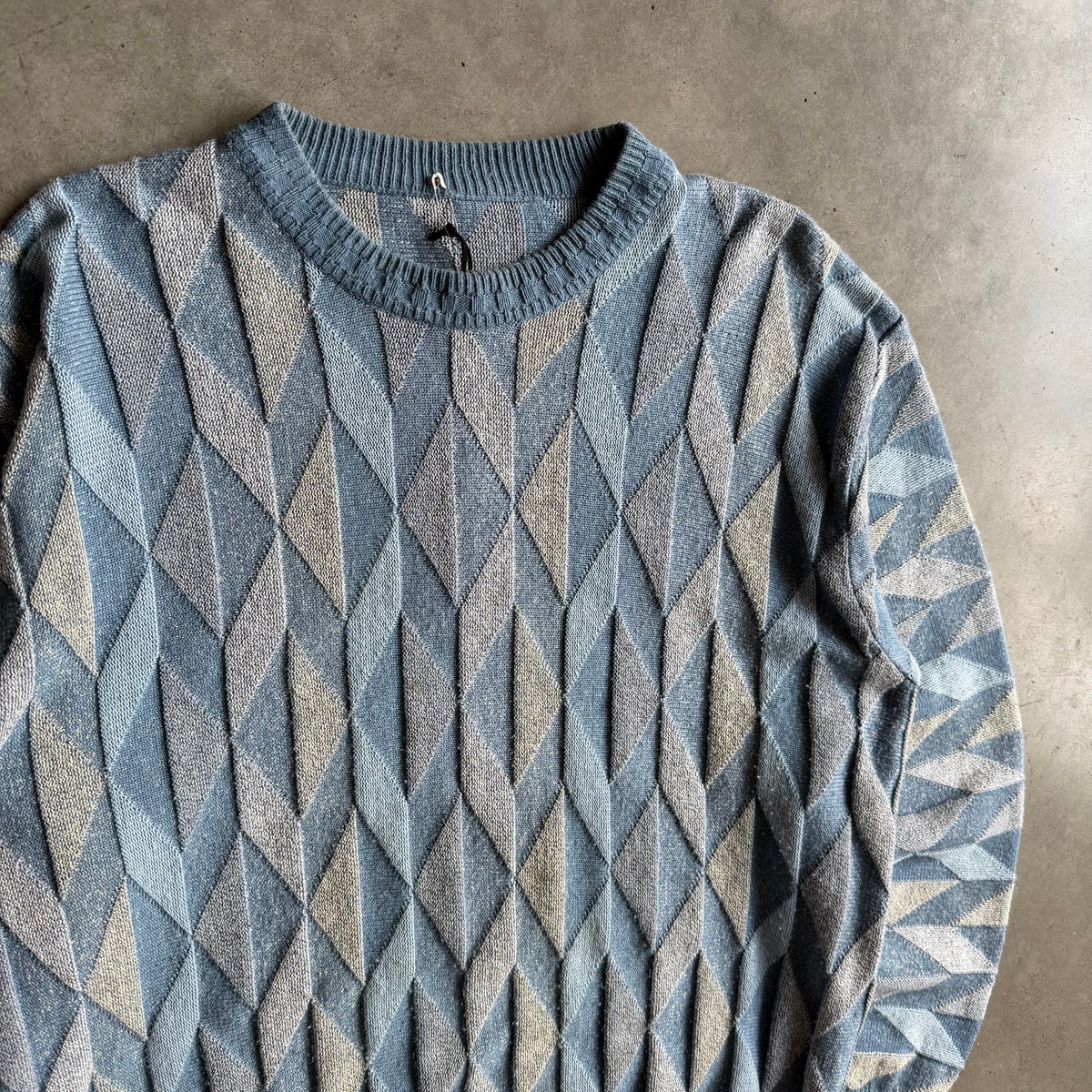 Vintage Geometric 3D Diamond Blue Knit Sweater