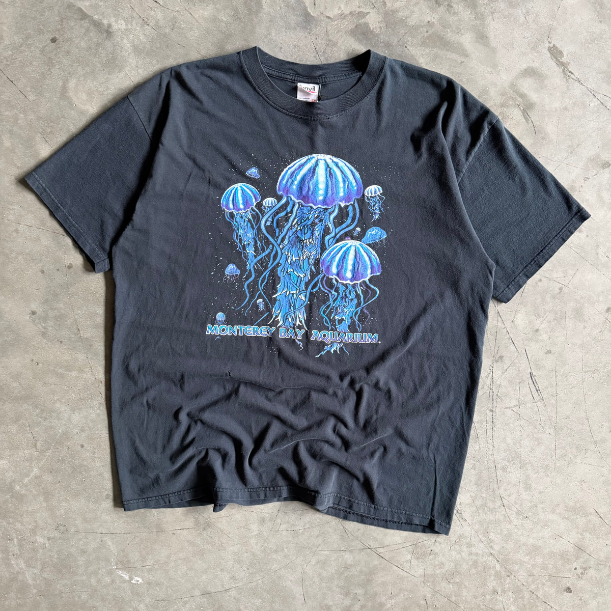 Vintage Monterey Bay Aquarium Jellyfish Tee