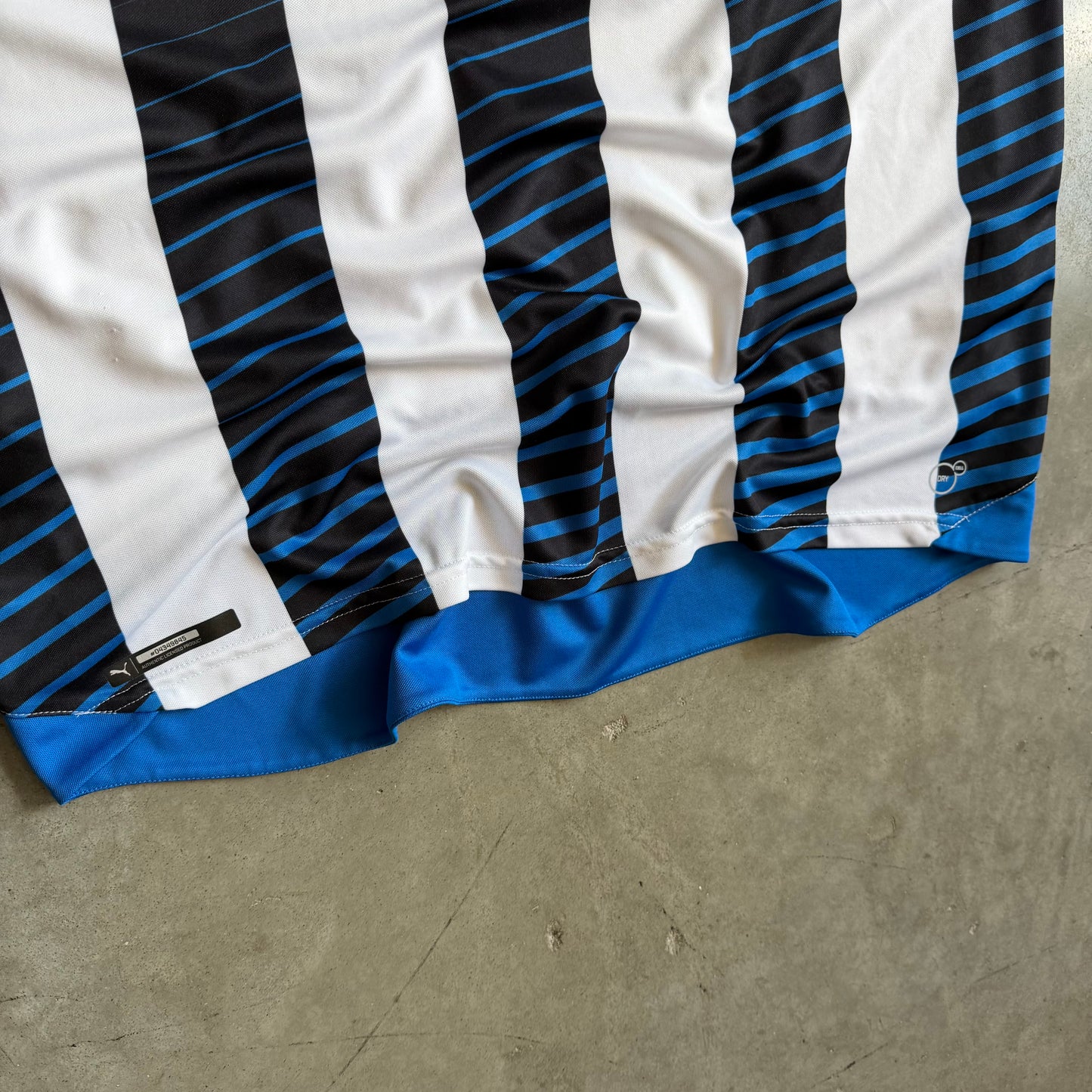 Puma Newcastle United 2015-16 Home Jersey