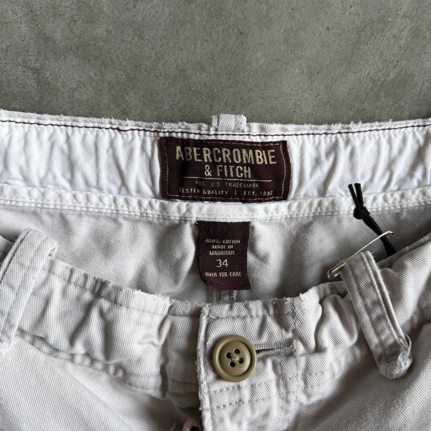 Y2K Abercrombie & Fitch Khaki Cargo Shorts