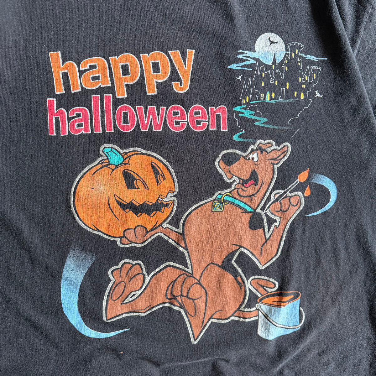 Vintage Scooby-Do Halloween Pumpkin Painting Tee
