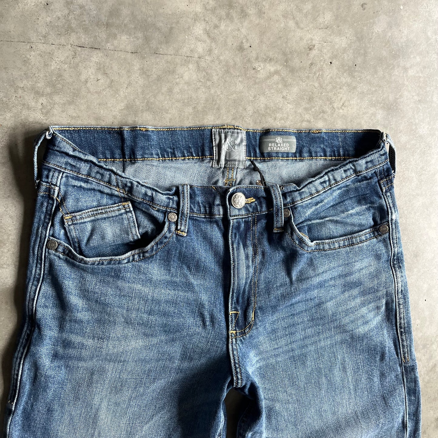 Y2K Rock & Republic Relaxed Straight Fit Blue Wash Jeans